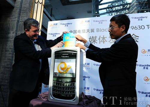 BlackBerry 9630 Tour(dng)xʽ