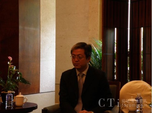 AI(y)I(y)BGy(tng)һͨI(lng)򿂽(jng) ־(qun)